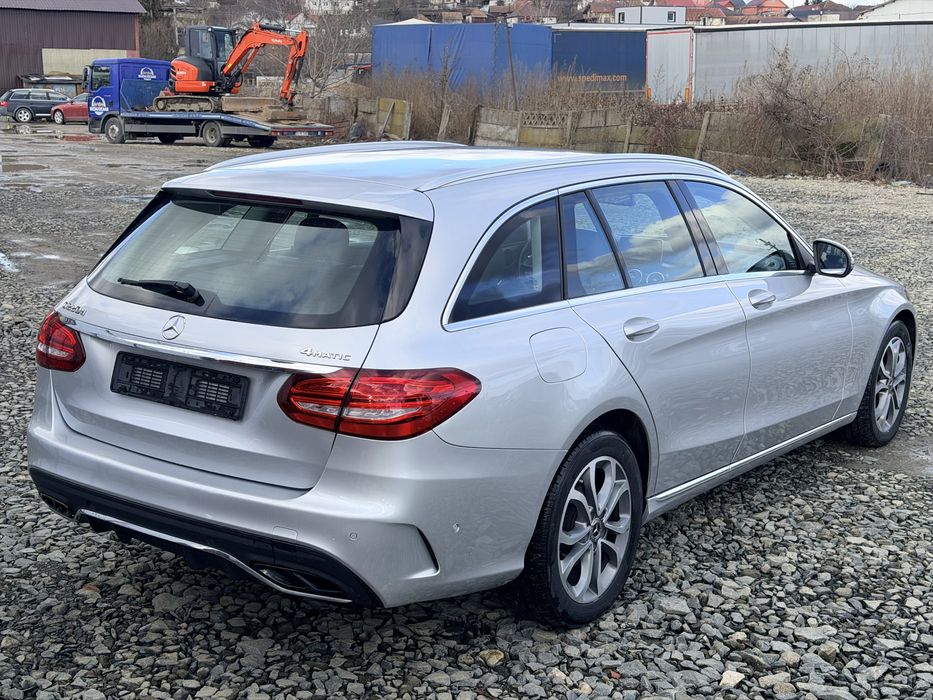 Mercedes Benz C220 AMG