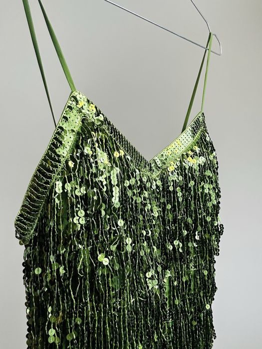 Зелена рокля с ресни и пайети + подплънки