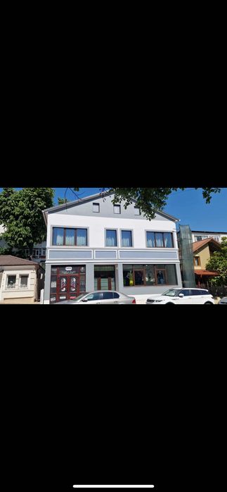 Spații comerciale și locuință ultracentral …