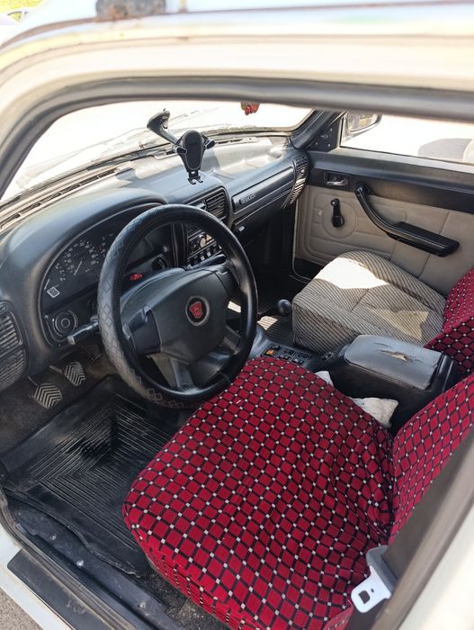 Gaz 311004 Volga