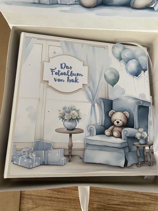 Бебешки албуми, книги за пожелания, фотоалбуми.