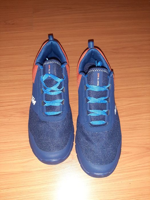 KTM маратонки нови