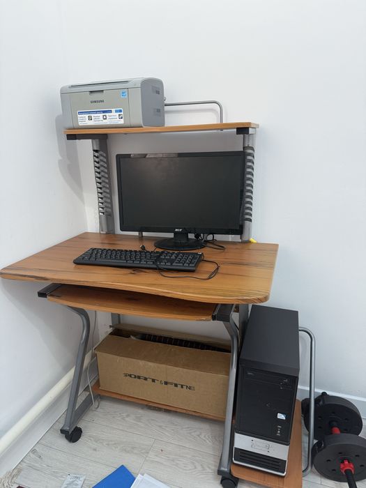 Компьютерный стол сатылады