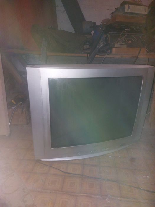 Телевизор LG в . Рабочий