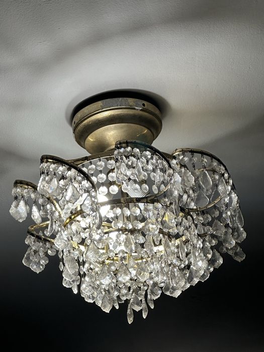 Люстра.Люстра…..