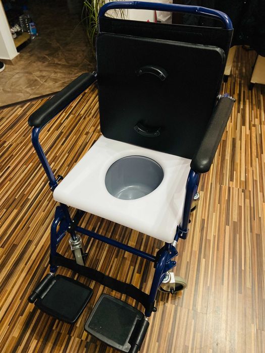Scaun de dus pentru persoane cu handicap