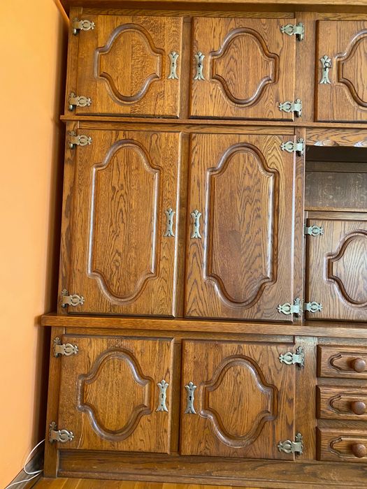 Масивна дървена секция на около 80 години