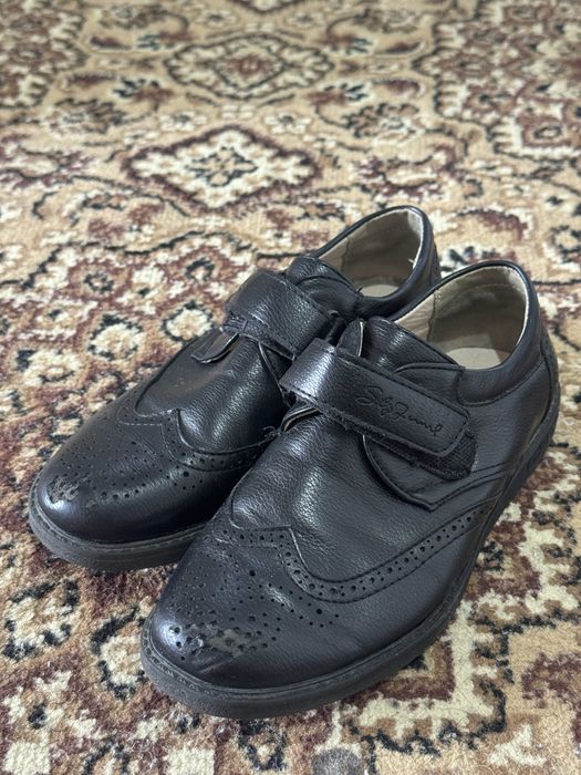 Отдам детскую обувь