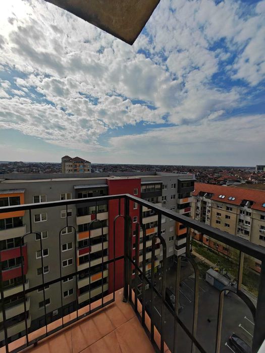 Apartament 2 cam DECOMANDAT, SU 60 mp+garaj subteran,zona Hotel Nevis