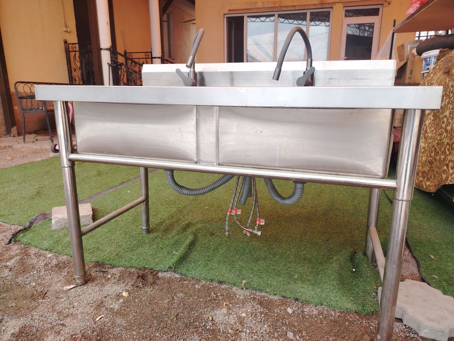 Продам мойку двойную