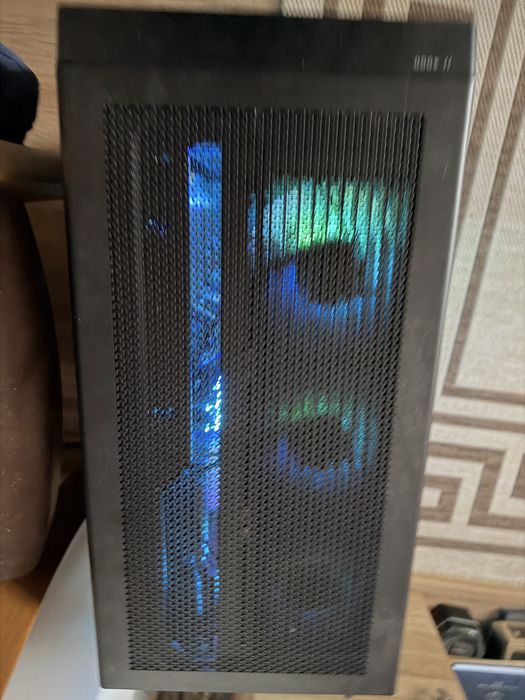 Гейминг Компютър AMD Ryzen 7 7800X3D , RTX 5070 12GB , 32 GB DDR5