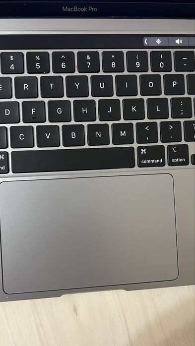 Продам MacBook Pro 13,2020 (1TB)