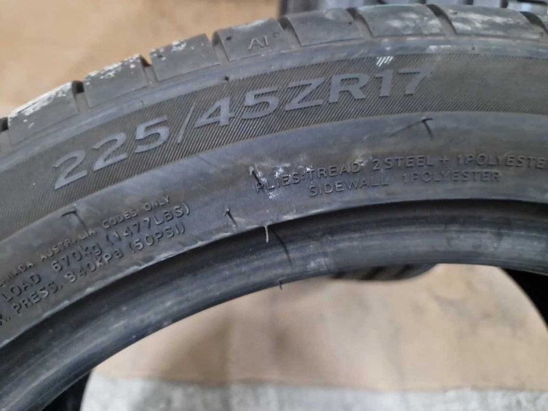 2 Hankook R17 225/45
летни гуми DOT5222