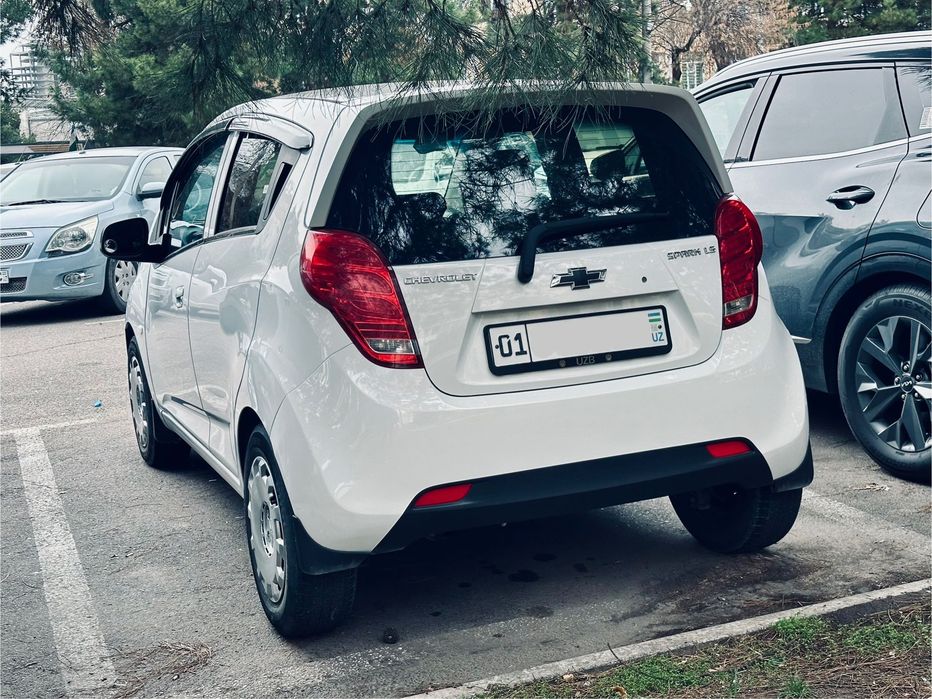 Chevrolet Spark 1.25 мотор - 2016, чистая