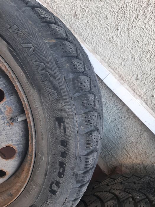Продам резины зимние 175/70/14 с дисками