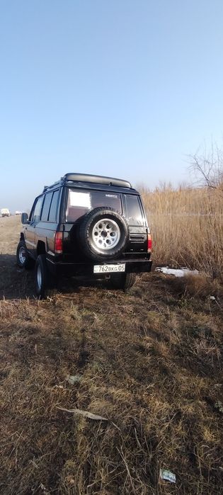 Джип Исузу троопер