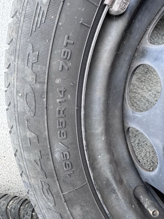 Set jante roti complete originale Toyota Aygo cu anvelope Debica 165 65 R14