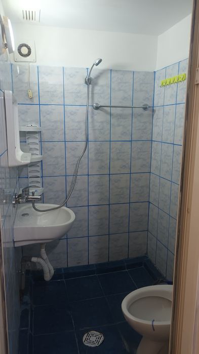 Închiriez garsoniera metrou Brâncoveanu