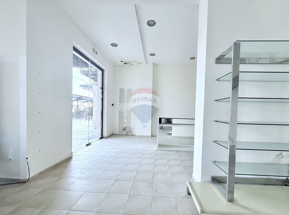 Продава се Магазин в к.к. Златни пясъци - 423 кв.м за 18 €/кв.м - Снимка #11