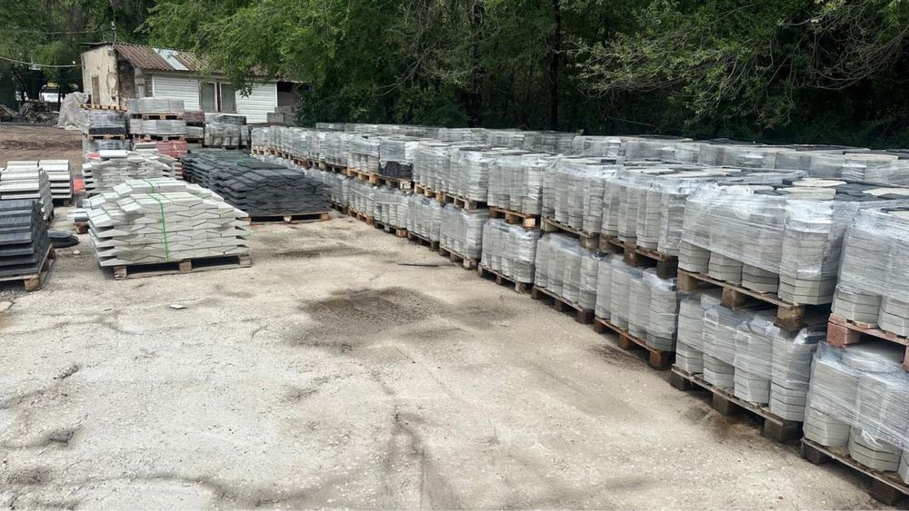 Брусчатки и плитки