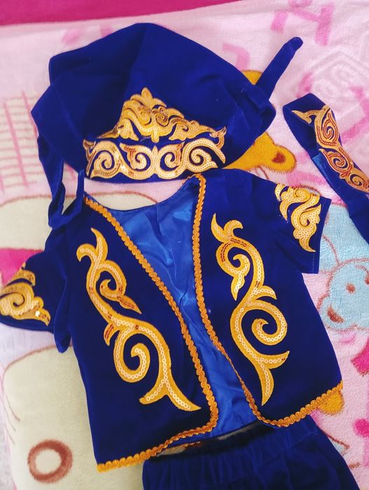 Продам национальный костюм