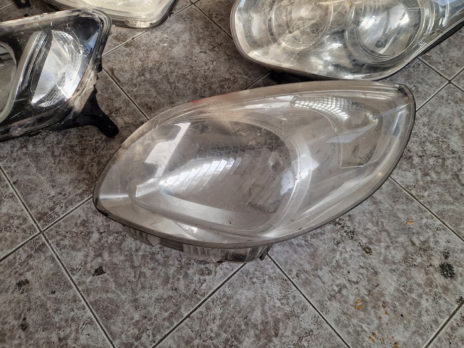 Фарове с счупени уши здрави рефлестжри и слуди