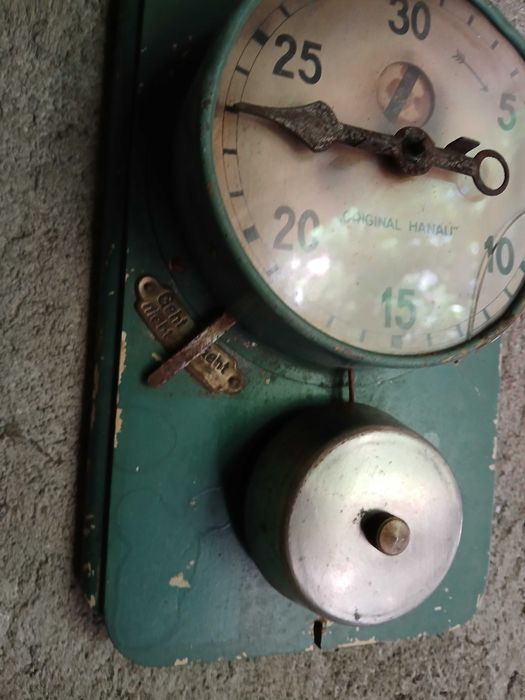 Античен стенен часовник-таймер HANAU Germany за слънчеви бани.