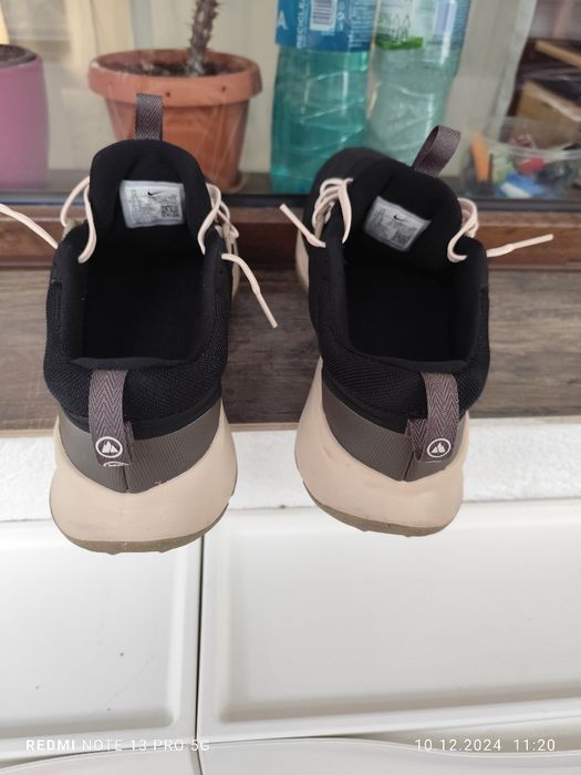 Vand sau schimb adidasi marca Nike
