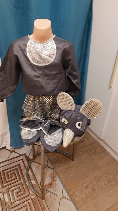 Продаю новогодний костюм