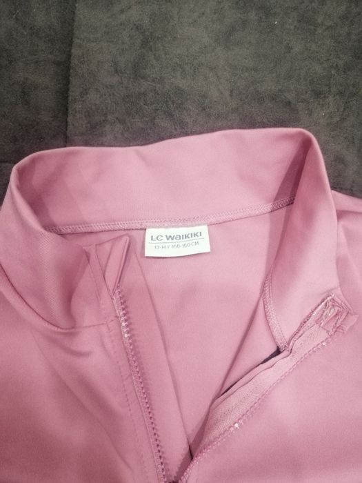 Свитшот женский без рукавов с капюшоном