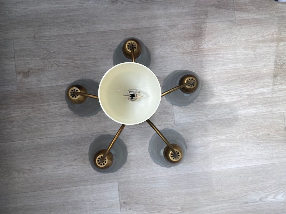 Люстра латвийская