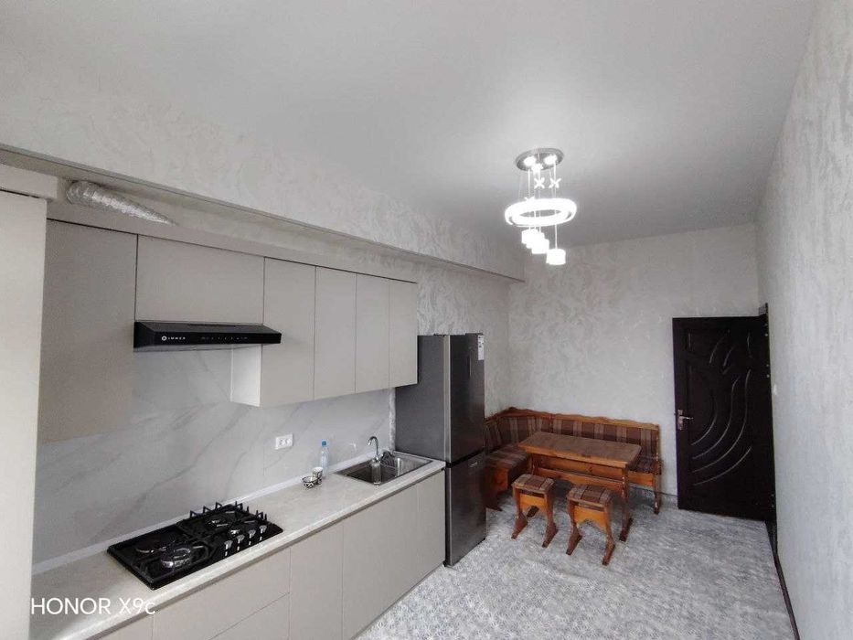 2 xona 75 kv komfort kvartira ijaraga beriladi.