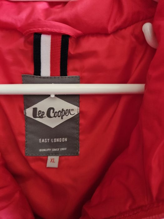 vesta dama ,rosie marime XL,marca Lee Cooper