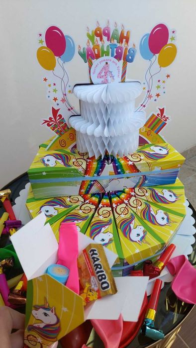 Картонена торта, почерпка за градина от хартия