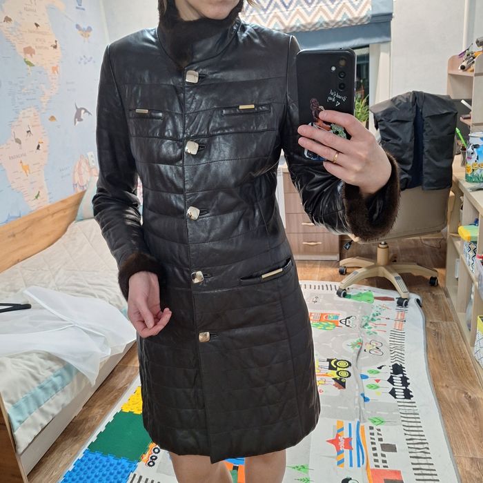 Плащ кожаный с опушкой норка