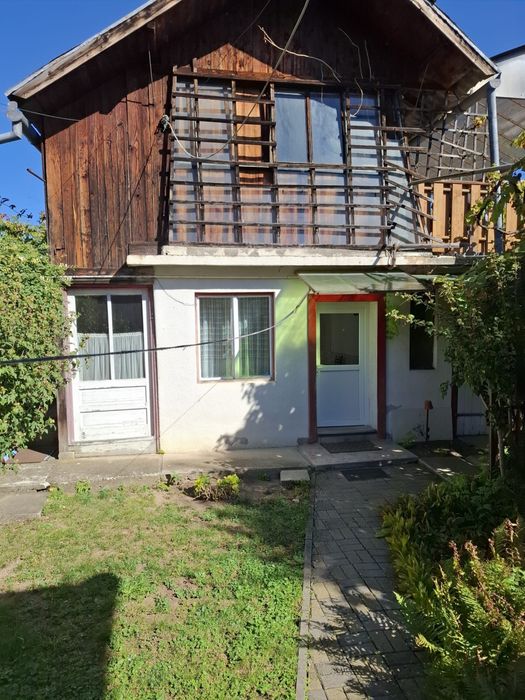 Casa 3 camere in zona linistita