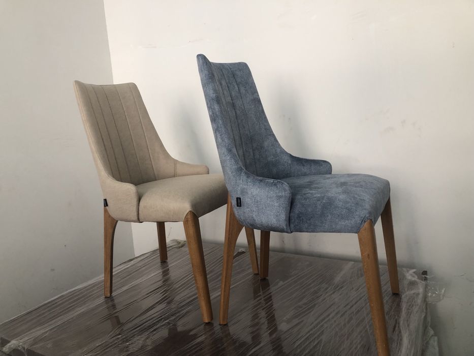 Стол и стульчик для гостиной