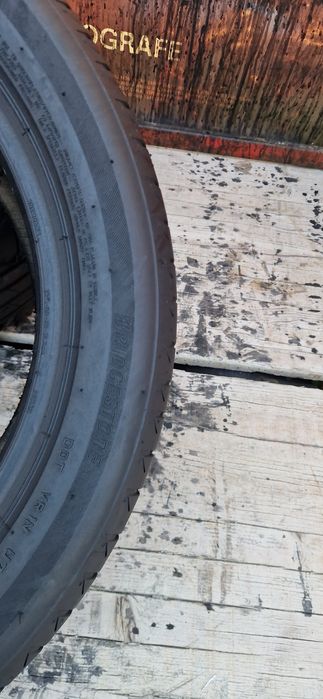 2 Anvelope Bridgestone 225 50 R18  de vara