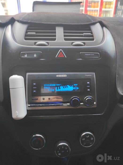 Carozzero FH-P070MD Bluetooth bor!