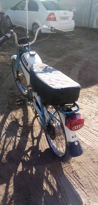 Motosikl Riga 8.