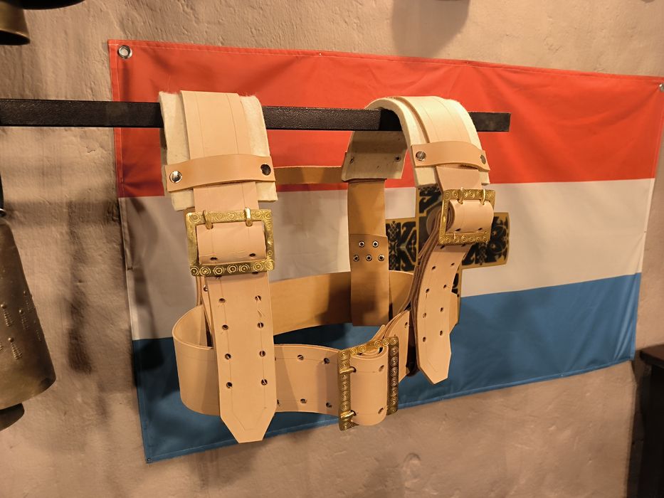 Колани за чанове и сурва