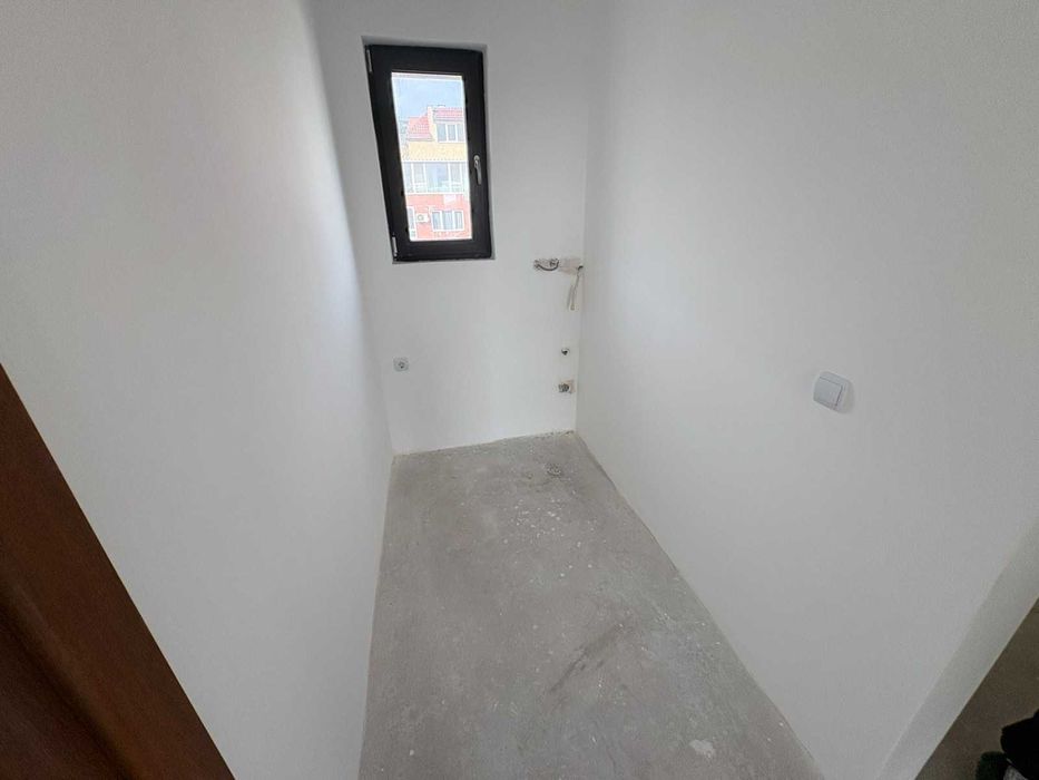 Продава се Четиристаен апартамент в Варна, Виница - 126 кв.м за 2064 €/кв.м - Снимка #6