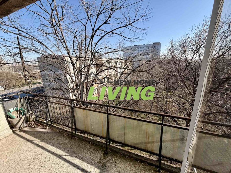 Продава се Тристаен апартамент в Пловдив, Кючук Париж - 85 кв.м за 690 €/кв.м - Снимка #10