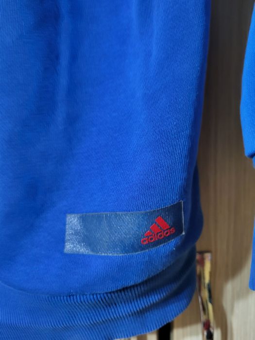 Vand hanorac Adidas,marimea M