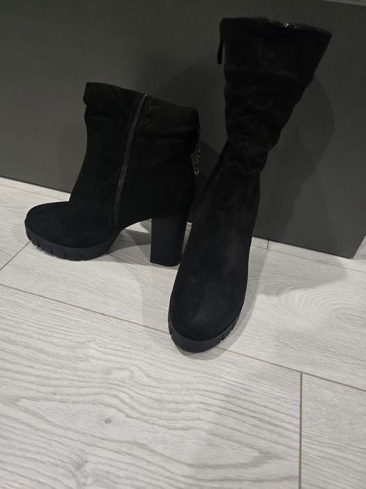 Боти с дебело токче 37 размер