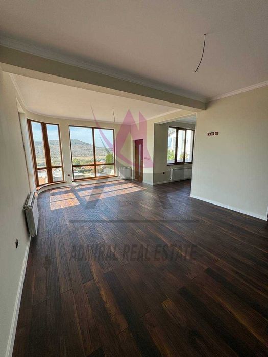 Продава се Къща в Варна, Левски - 300 кв.м за 1250 €/кв.м - Снимка #13