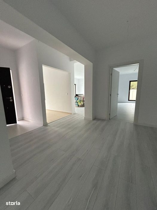 Apartament Cu 4 Camere/ Zona Gageni-Paulesti