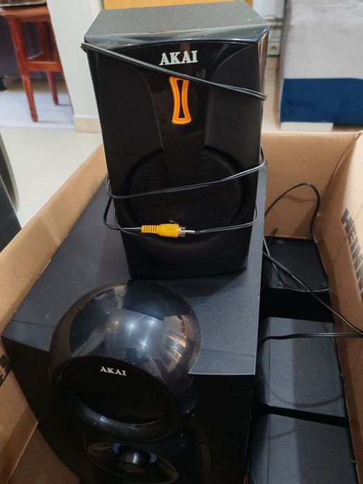 Sistem 5+1 Akai.