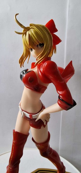 Аниме фигурка Асука - девочка в красном.