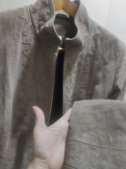 Кожа. Куртка женская.